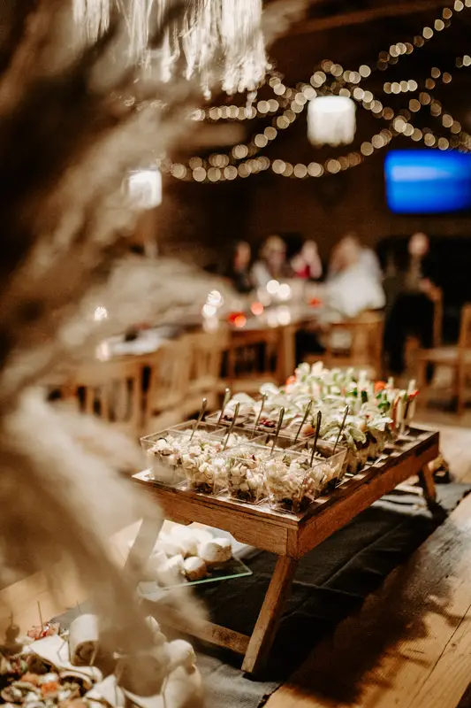 Catering a jedlá z kuchyne ranča – fotka 3 z 8