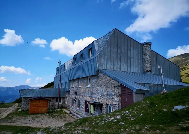 Z Čertovice na Chatu Milana Rastislava Štefánika